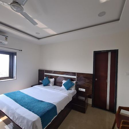 Hill View Hotel By Bil Lonavala Dış mekan fotoğraf