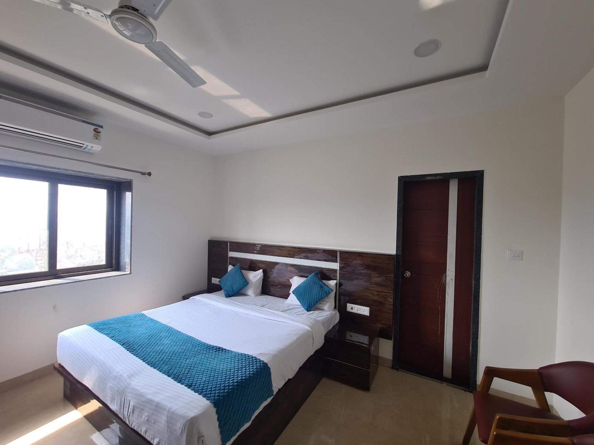 Hill View Hotel By Bil Lonavala Dış mekan fotoğraf
