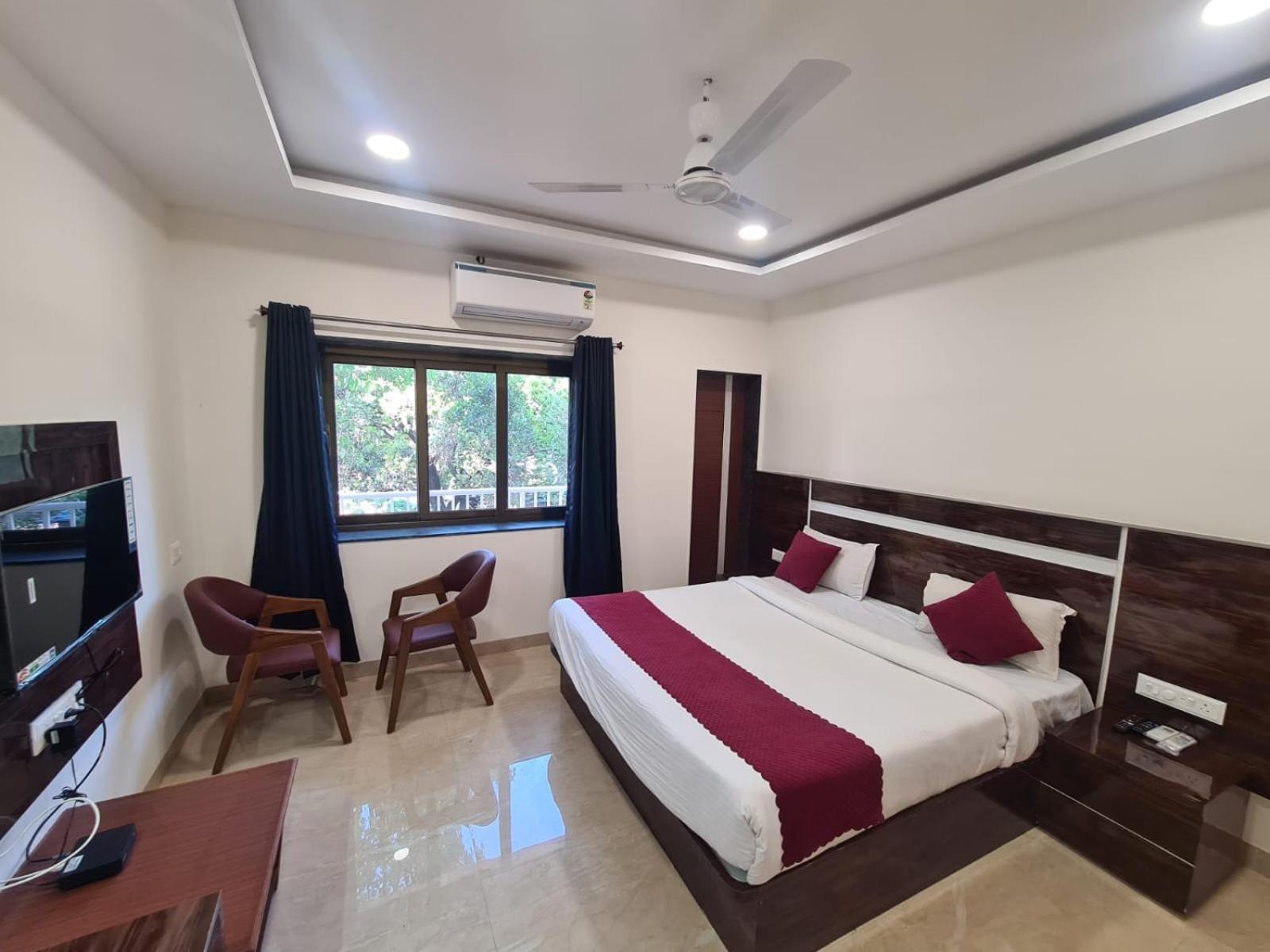Hill View Hotel By Bil Lonavala Dış mekan fotoğraf