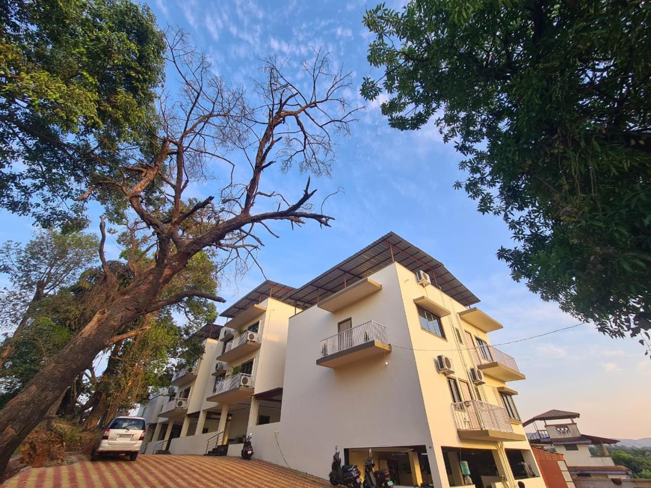 Hill View Hotel By Bil Lonavala Dış mekan fotoğraf