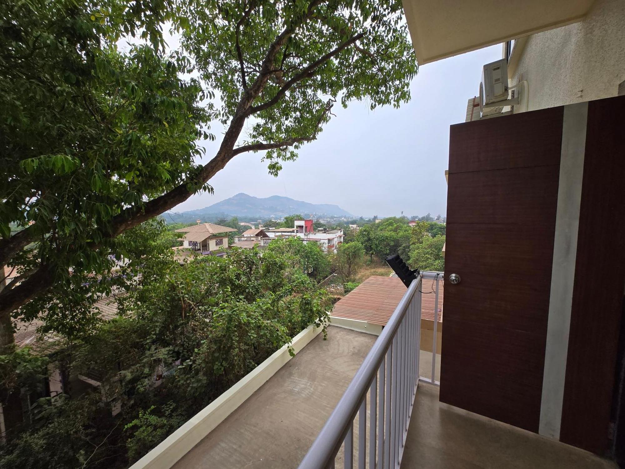 Hill View Hotel By Bil Lonavala Dış mekan fotoğraf