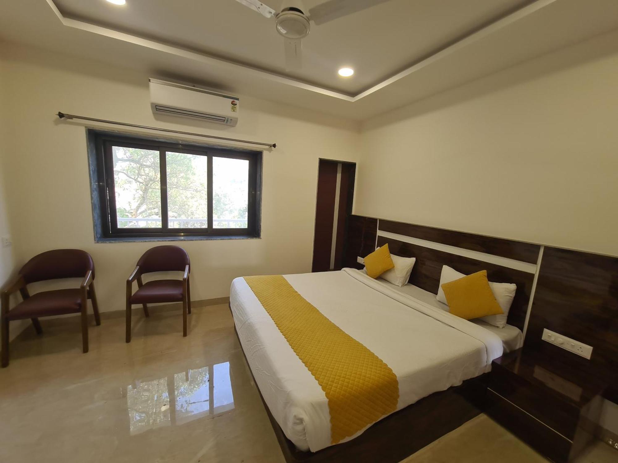 Hill View Hotel By Bil Lonavala Dış mekan fotoğraf