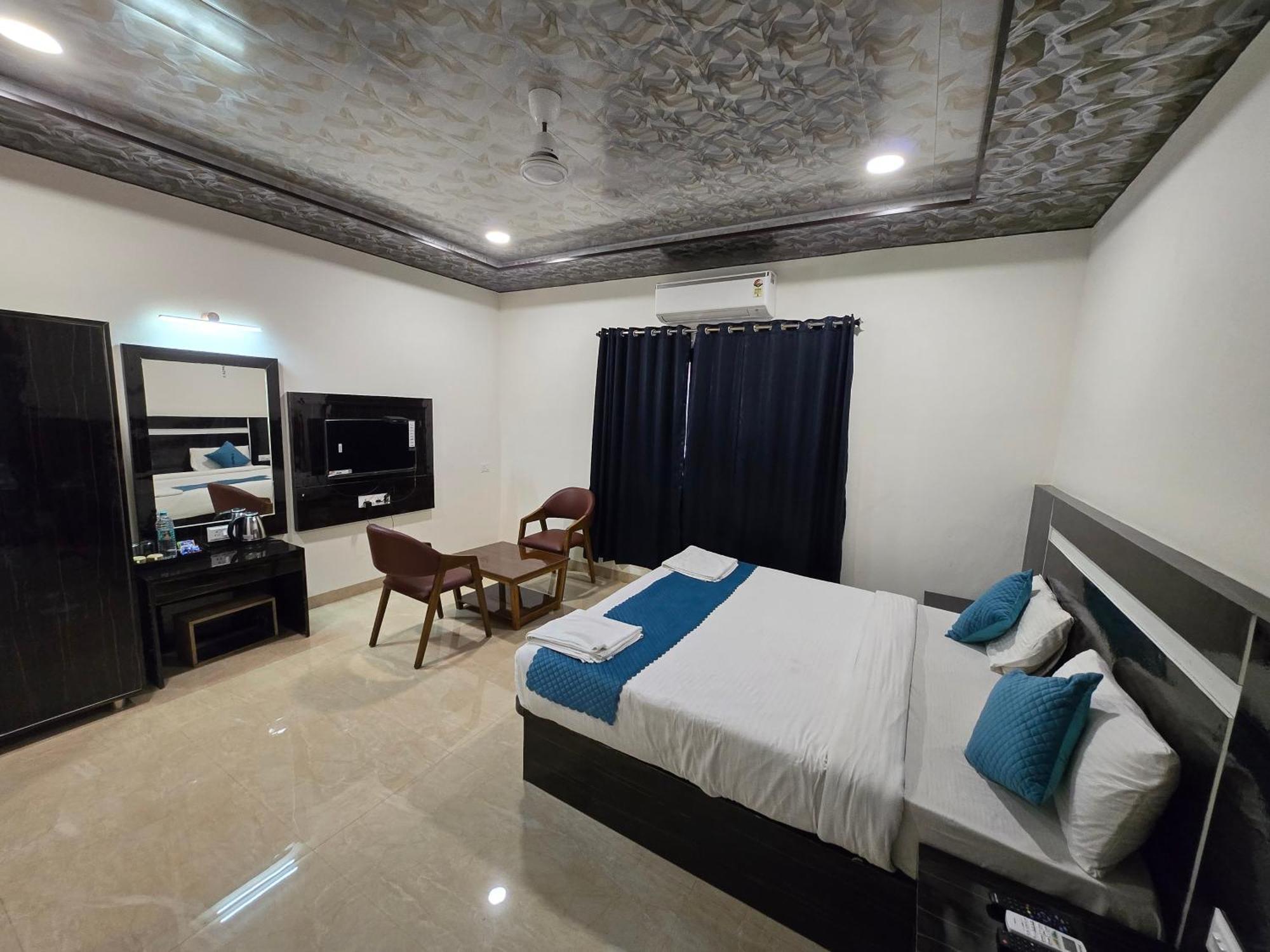 Hill View Hotel By Bil Lonavala Dış mekan fotoğraf